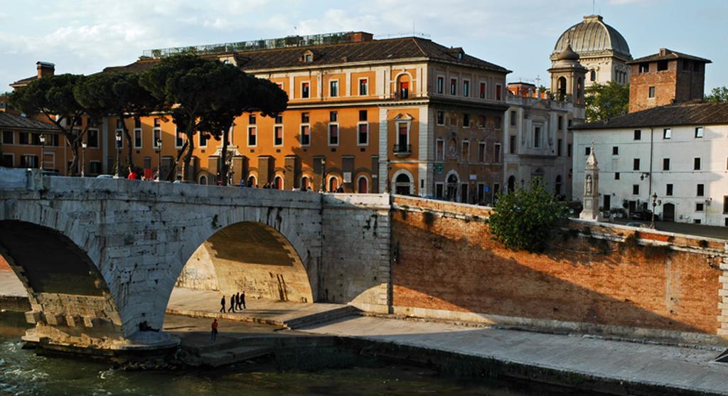 Over The Tiber Loft روما المظهر الخارجي الصورة